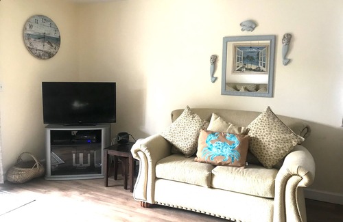 Holmes Beach Casa | 1 Block To Beach! Convenient, Modern, Comfortable, Clean.
