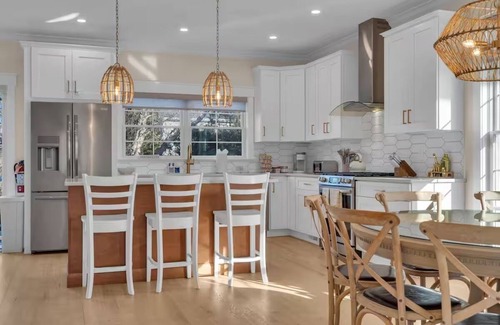 Ortley Beach Casa | 1 Block to Beach with Linens + Towels & Beach Badges