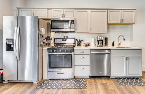 Stroudsburg Casa | 1 Block to Main Street Dtwn Stroudsburg Townhome!