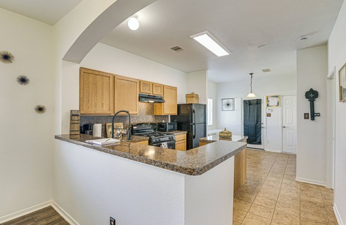 Central Southwest Casa | < 1 Block to Park: Dog-Friendly Home in Houston!