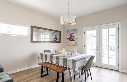 Ocean Beach Apartamento | 1 Block to Sand Stylish 3BR Contemporary Home