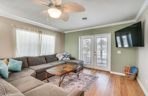 Mid Island Casa | 1 Block to Shore Fort Myers Beach Retreat
