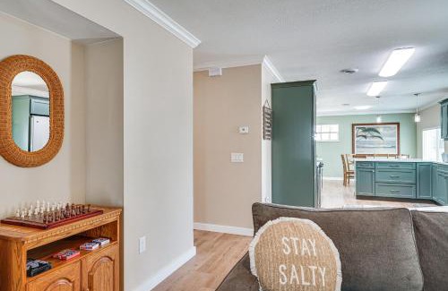 Mid Island Casa | 1 Block to Shore Fort Myers Beach Retreat