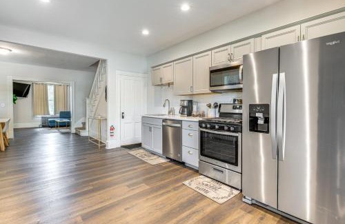 Stroudsburg Casa | 1 Block to Stroudsburg Main St Chic Townhome