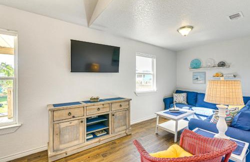 Surfside Beach Casa | 1 Block to Surfside Beach Home with Gulf Views!