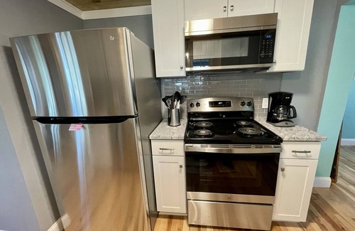 Old Fort Casa | 1 block walk to downtown and breweries, and bike right to the trails!