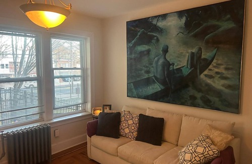 Union City Apartamento | 1 BR, 1 BA, 15 minutes from Manhattan! Cozy apartment close to bus to city.