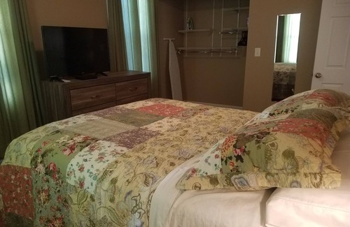 Bluff City Apartamento | 1 BR 1 baño arriba apartamento