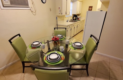 Copperas Cove Apartamento | 1 BR APT w/Kitchen, Sleeps Four! Ideal for PCSing In or Out. No extra fees