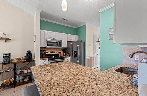 Myrtle Beach Condominio | 1 BR Condo with Water and golf Views!