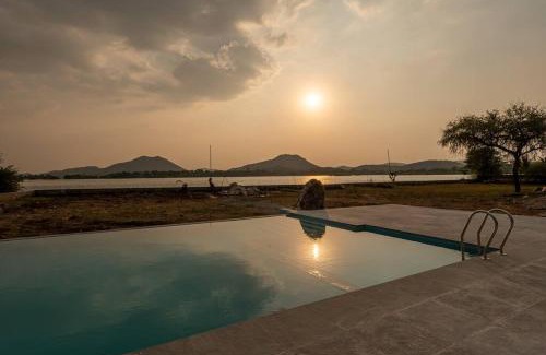 Udaipur Casa | 1 BR Cottage w Pool Lakes End