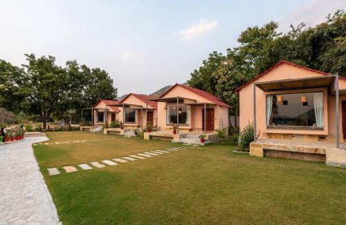 Udaipur Casa | 1 BR Cottage w Pool Lakes End