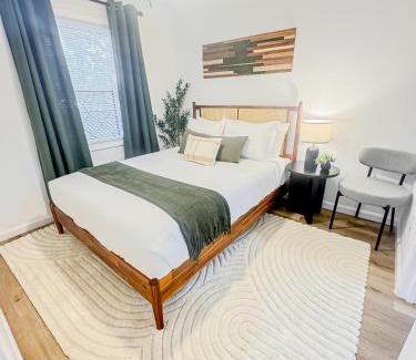 Evansville Casa | 1 BR Fire Pit BBQ Retreat