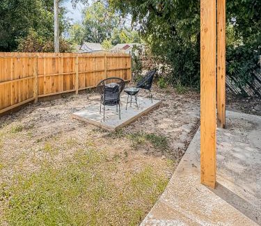 Evansville Casa | 1 BR Fire Pit BBQ Retreat