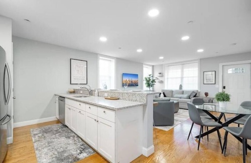 New Rochelle Apartamento | 1 Br Hideaway Close to All!