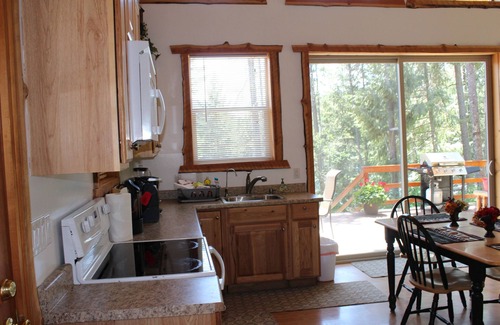 West Glacier Apartamento | West Glacier Log Cabin con vistas al lago