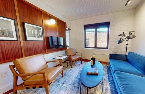 Danville Casa | 1 BR Suite w/ Full Amenities, Close to Dining and Nightlife