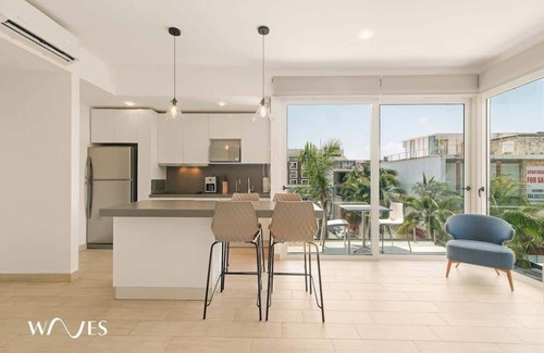Centro Condominio | 1 Br. W/5th Avenue View Steps From the Beach