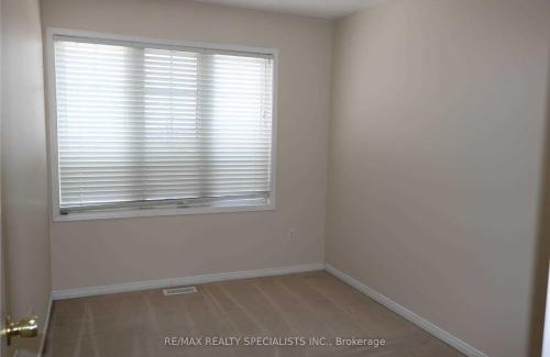 Brampton Casa | 1 Brampton Executive Suite- Great Location- Opp Plaza, Restaurants, Gym, Shopping