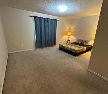 Brampton Casa | 1 Brampton Executive Suite- Great Location- Opp Plaza, Restaurants, Gym, Shopping