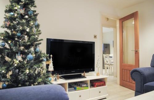 Salcombe Casa | 1 Camperdown Lodge