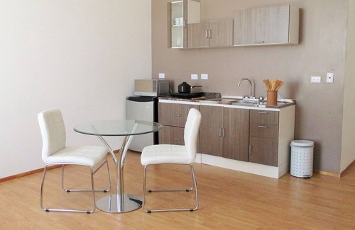 San Pedro Apartamento | 1 CedarCats Short Stay Apartments