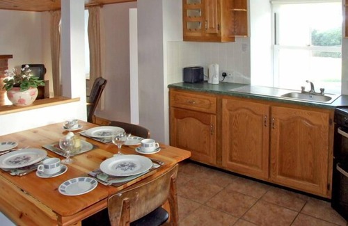 Kilkieran Cabaña | 1 CLANCY COTTAGES, family friendly in Kilkieran, County Galway