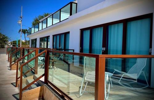 Stella Casa | 1 Corcega Beachfront Suites