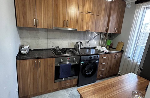Yerevan Apartamento | 1 Cosy Apartment Near Airport EVN