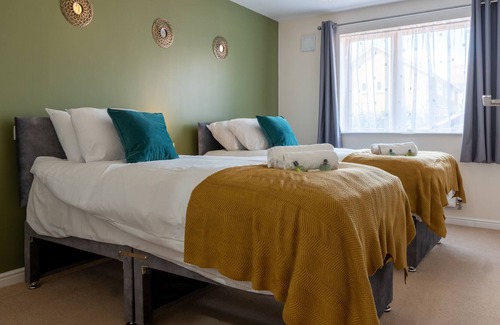 Milton Keynes Condominio | (1) Countess Way - 2 bed, 2 bath apartment