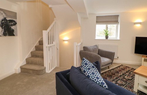 Casterton Cabaña | 1 CROOKENDEN ROW, family friendly, with a garden in Kirkby Lonsdale