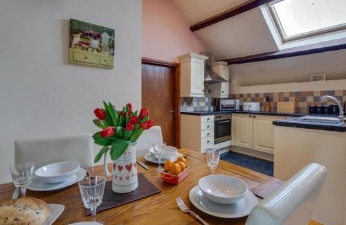 Rhyd-y-foel Apartamento | 1 Dolwen Farm Shop