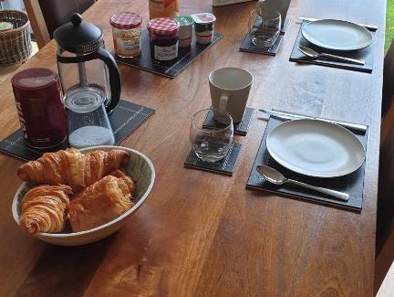 Chapeltown Cama Y Desayuno | 1 double guest bedroom in my home North Leeds