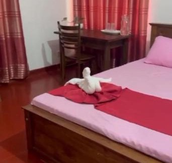Avissawella Hotel | 1 Four 3 Guest