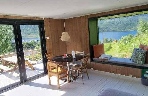 Oksnes Casa | 1 Hel Hytte i naturskønt område