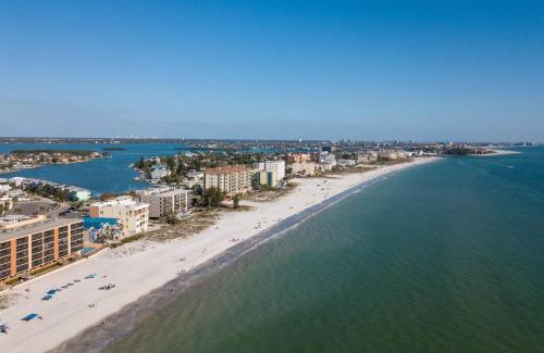 Madeira Beach Casa | 1 - Island Paradise Cottages - Sweet Jasmine