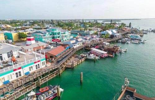 Madeira Beach Casa | 1 - Island Paradise Cottages - Sweet Jasmine