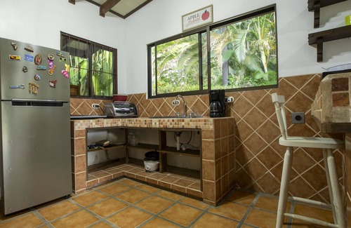 Barrio Pilo Apartamento | 1 km del parque de Fortuna, Piscina, Vista al Volcán, Zonas Verdes, Tours