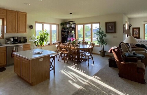 Mondovi Casa | 1 level Golf Course Property think Golf/Hunting/Fishing/ATV’s/Snowmobiling