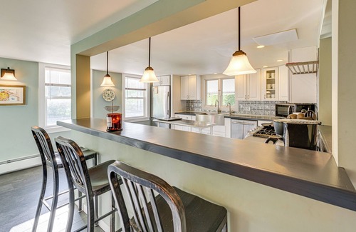 Southwest Harbor Casa | 1 Mi to Acadia National Park: Spacious Retreat!