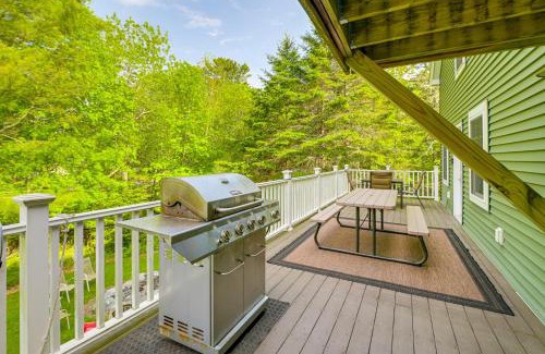 Southwest Harbor Casa | 1 Mi to Acadia National Park Spacious Retreat!