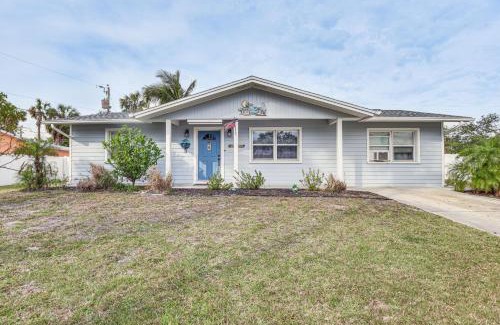 Cortez Casa | 1 Mi to Anna Maria Island Pet-Friendly Retreat