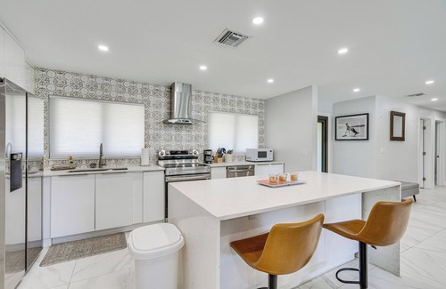 Yacht Club Casa | 1 Mi to Beach: Modern Cape Coral Home w/Pool