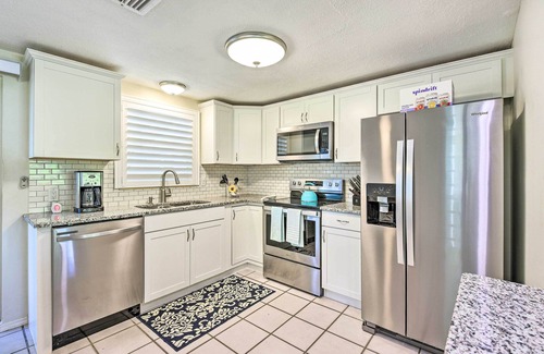 Laurel Casa | 1 Mi to Beach: Nokomis Home w/ Private Pool