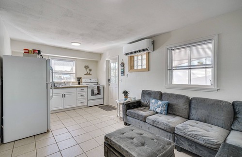 Bokeelia Casa | 1 Mi to Boat Ramp: Bokeelia Home w/ Screened Patio