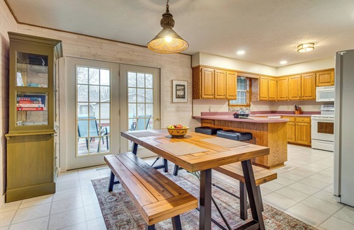 Bull Shoals Casa | < 1 Mi to Bull Shoals Lake: 'The Blue Quill'