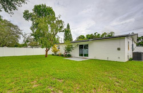 Terrace Park Casa | 1 Mi to Busch Gardens Modern Home with Private Yard