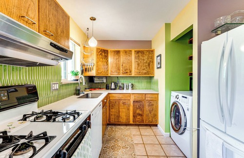 Baseline Sub Casa | < 1 Mi to CU Boulder: Home w/ Fenced Yard!