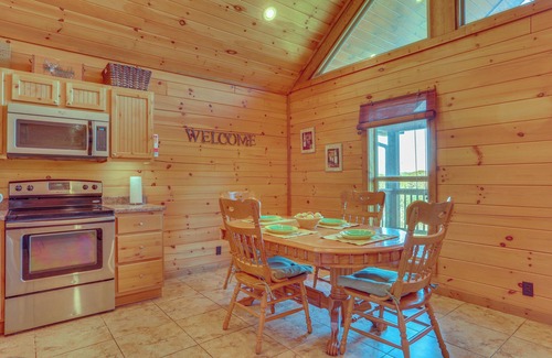 Van Buren Cabina | 1 Mi to Current River: Sunset-View Van Buren Cabin