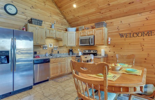 Van Buren Cabina | 1 Mi to Current River: Sunset-View Van Buren Cabin